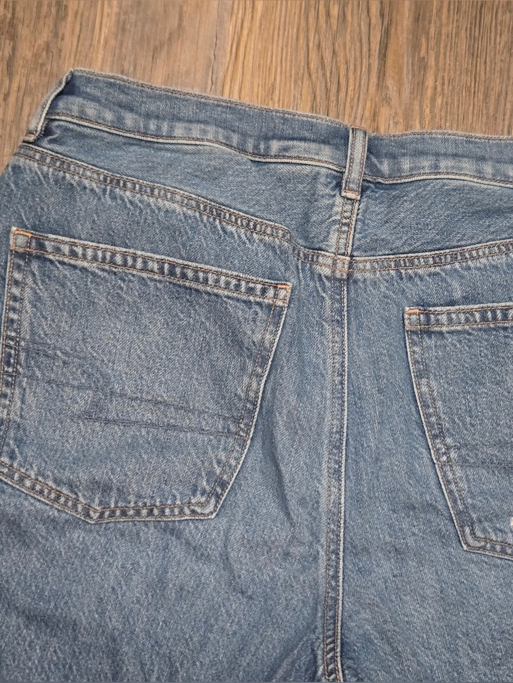 American Eagle Outfitters Distressed Blue Ripped Jeans - Picture 15 of 16